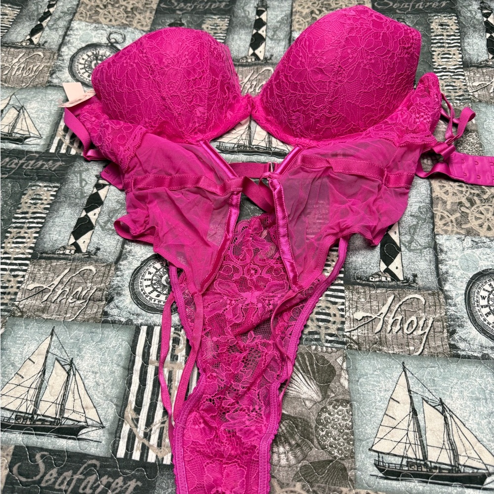 Vs  Pink Lace Lingerie Set